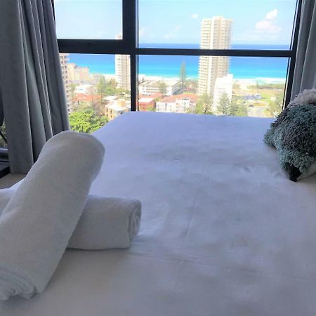 Qube Broadbeach Ocean View Apartments Gold Coast Eksteriør billede