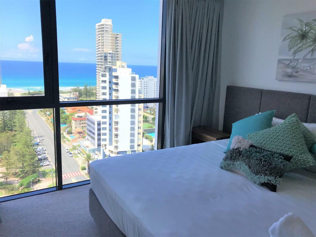Qube Broadbeach Ocean View Apartments Gold Coast Eksteriør billede