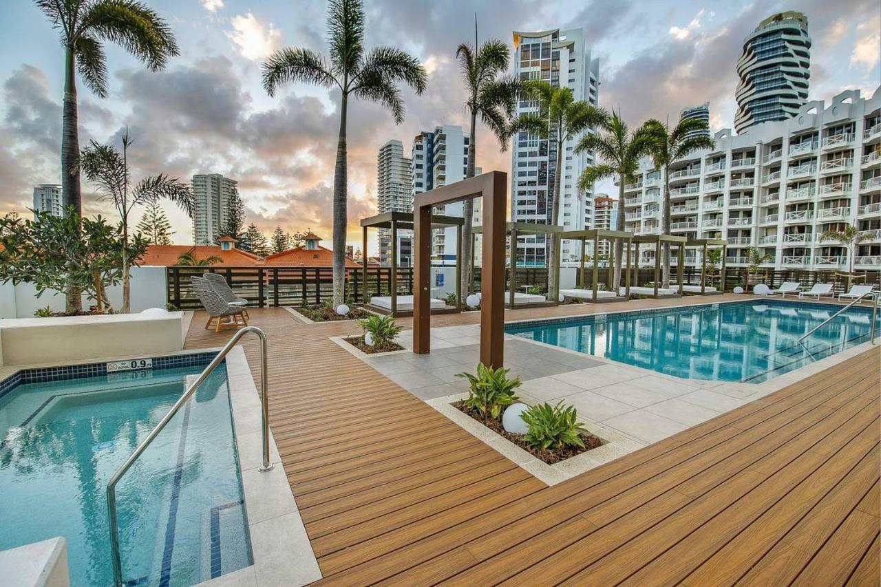 Qube Broadbeach Ocean View Apartments Gold Coast Eksteriør billede