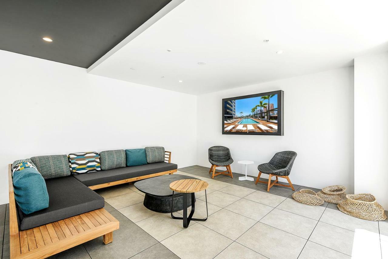 Qube Broadbeach Ocean View Apartments Gold Coast Eksteriør billede